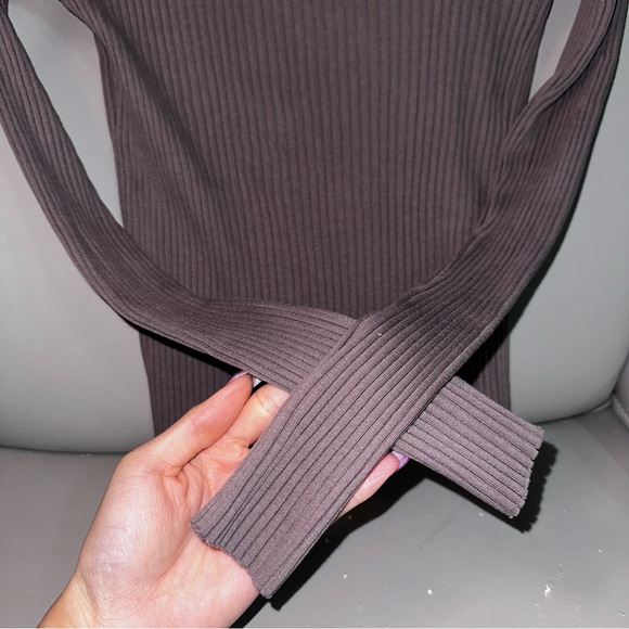 Zara Cutout Turtleneck Ribbed Long-sleeve Sweater Knit Top - Picture 3 of 5